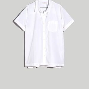 Madewell Signature Poplin Short Sleeve
Button-Down Shirt
Eyelet White
Size Large